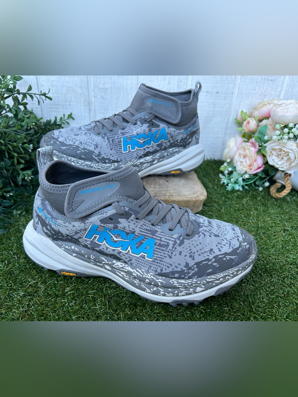 Women |Trail Running
HOKA Speedgoat 6 Mid GTX SIZE 9 gently used Asteroid/Cosmic